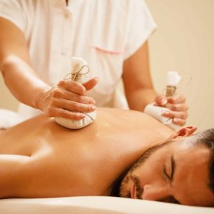 Gutschein für Kräuterstempel-Massage